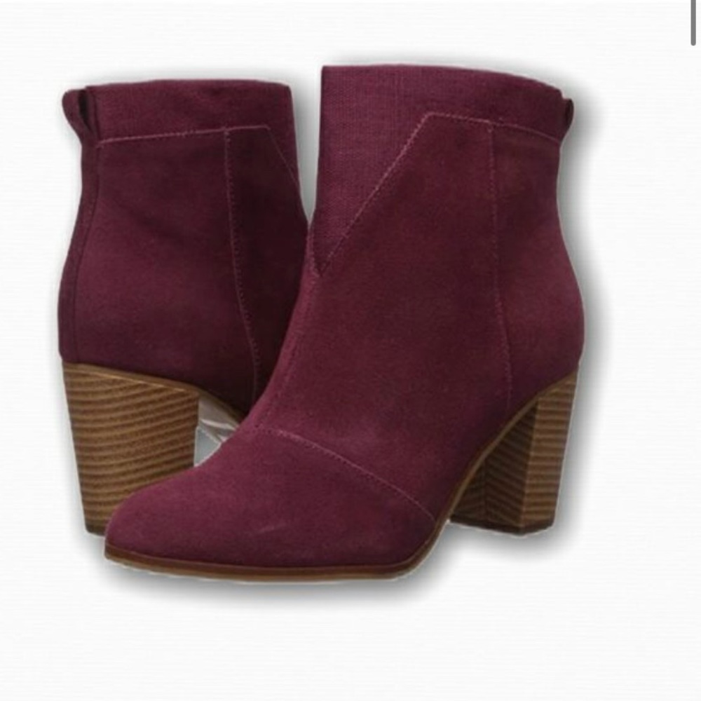 Raisin suede Tom booties.